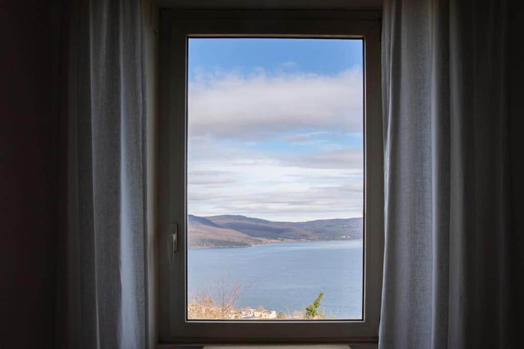 La Terrazza Nel Borgo Apartman Bracciano Kültér fotó