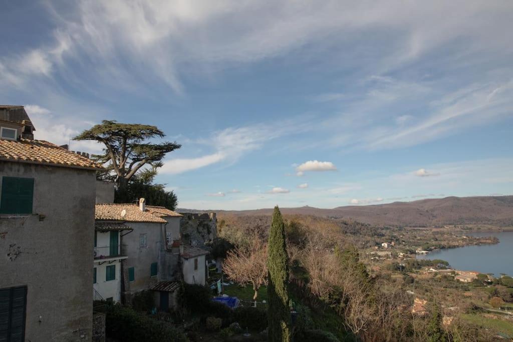 La Terrazza Nel Borgo Apartman Bracciano Kültér fotó